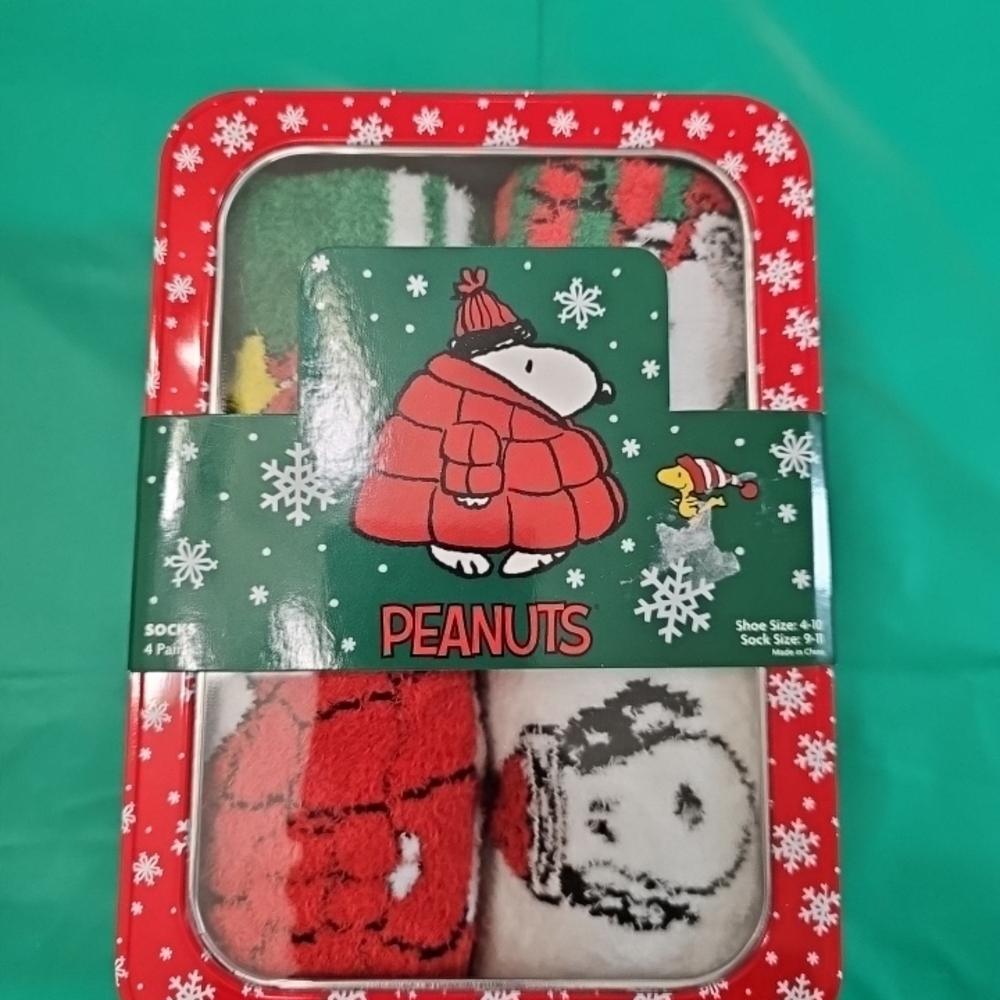 Peanuts Snoopy Holiday Socks in Red, Green, and White